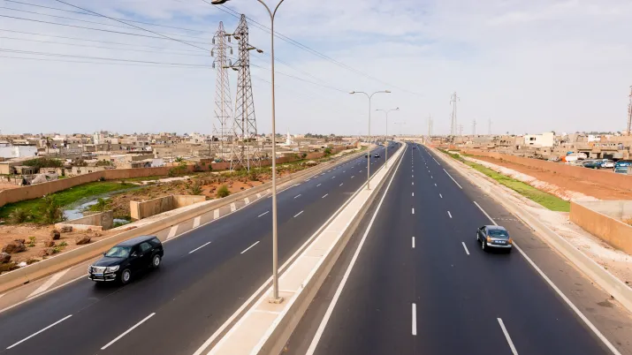 Autoroute Dakar-aéroport international Blaise Diagne, transport, Sénégal
