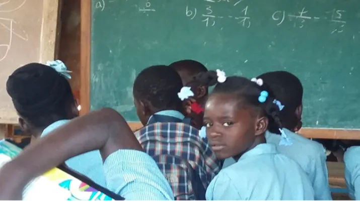 Scolarisation de base en zone isolée