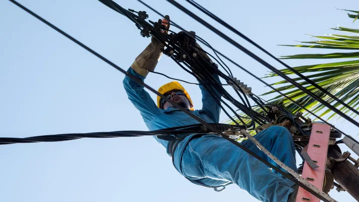 énergie électricité Afrique opérateur technicien