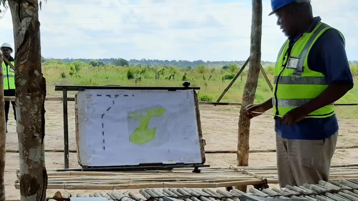 Mozambique  Le gouvernement accélère l'électrification du pays en privilégiant les énergies renouvelables