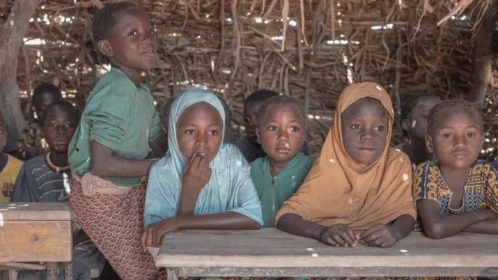 REVE : réduire la vulnérabilité du système éducatif nigérien face aux crises