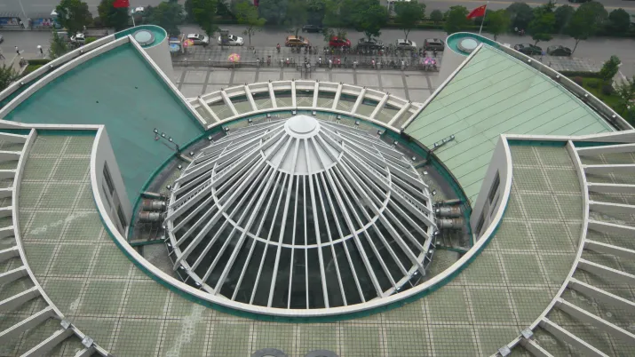 Energy refit of public buildings