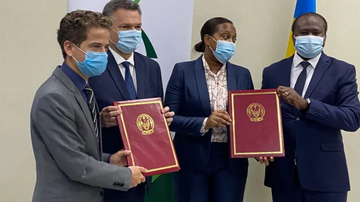 Signature entre l'AFD et le Rwanda au ministère des Finances