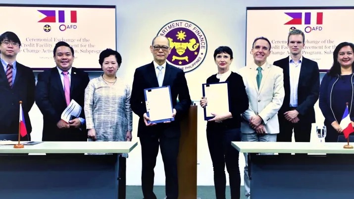 Exchange of documents at DOF 