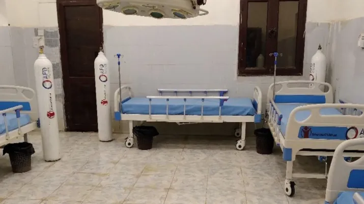 Lits dans un centre médical au Nord-Darfour