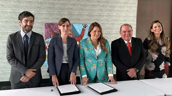 Banco Popular y AFD firman convenio de cooperación en Finanzas Sostenibles