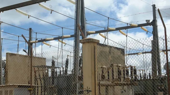 Ce projet vise à développer un hub proposant un parcours de formation de la licence au doctorat, de la recherche et du transfert technologique dans le domaine de l’audit et de l’efficacité énergétique à Madagascar. 