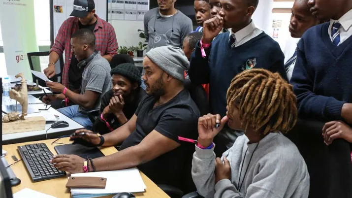 Ce projet vise à vise à promouvoir les industries culturelles et créatives et numérique en tant qu’acteurs du développement économique local en Afrique