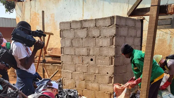 Ce projet vise à de structurer et opérationnaliser l’AMEE en s’appuyant sur le ’’référentiel loossois de la conduite du changement’’.