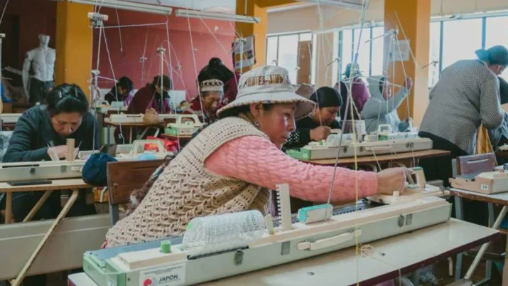 Ce projet vise à renforcer les compétences techniques des femmes en Bolivie, pour favoriser leur autonomisation personnelle et politique.