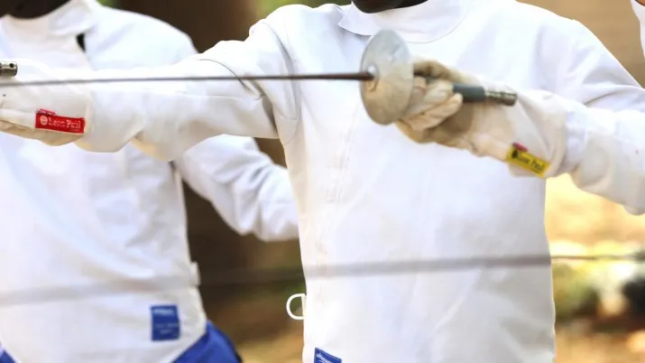 Escrime et justice réparatrice pour les jeunes