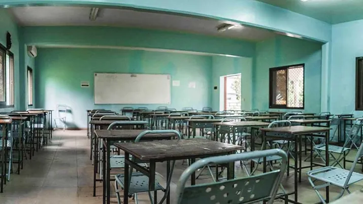 Le projet vise à contribuer au renforcement de la qualité de l’enseignement afin de favoriser à terme l’insertion économique et sociale de la jeunesse comorienne. 