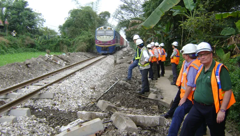 Réhabilitation de la ligne de chemin de fer entre Hanoï et la frontière chinoise à Lao Cai - Image