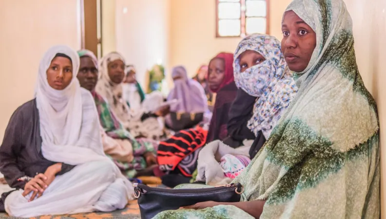 health center, women, Ryad, waiting room, Dowgui