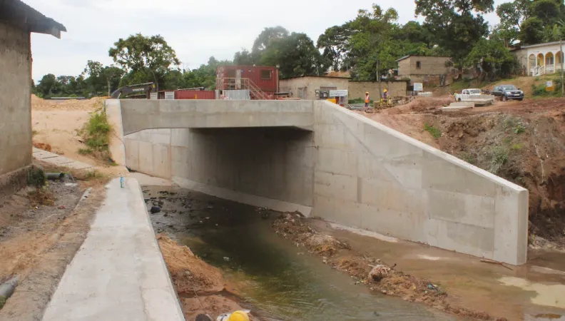 Limiter les inondations et améliorer la gestion des déchets à Brazzaville, Congo, AFD