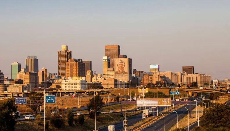 La direction régionale Afrique australe, basée à Johannesbourg, couvre dix pays de la région : Afrique du Sud, Angola, Botswana, Eswatini, Lesotho, Malawi, Mozambique, Namibie, Zambie et Zimbabwe.