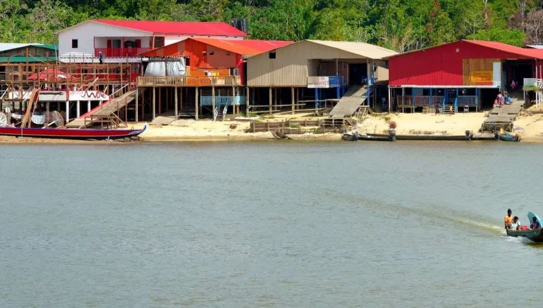 La direction régionale océan Atlantique, basée à Fort-de-France, couvre sept pays et territoires de la région : Martinique, Guadeloupe, Guyane, Suriname, Haïti, République dominicaine et Saint-Pierre-et-Miquelon.