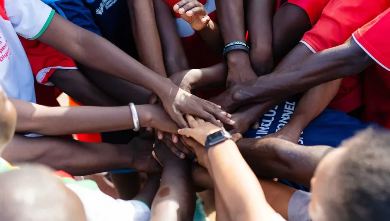 Le projet réhabilite une quinzaine d’équipements sportifs et culturels de proximité dans les communes d’Arafat et de Dar Naïm à Nouakchott et dans la commune de Nouadhibou.