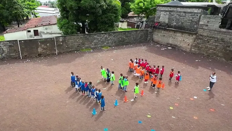 Plus de sport pour les écoles des Comores