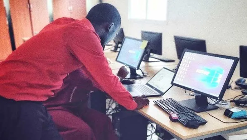 Le projet vise à renforcer la gestion des finances publiques aux Comores par l'amélioration des systèmes d'information.