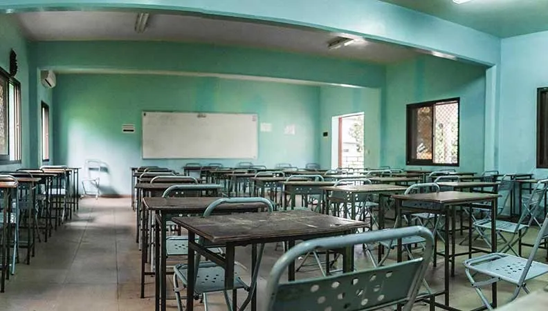 Le projet vise à contribuer au renforcement de la qualité de l’enseignement afin de favoriser à terme l’insertion économique et sociale de la jeunesse comorienne. 