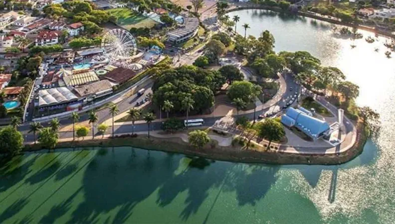 L'AFD accompagne la croissance des activités de la BDMG, en favorisant le financement d'investissements durables dans les secteurs public et privé.